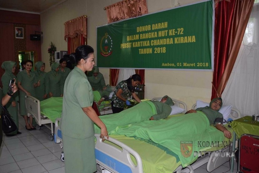 Kodam XVI/Pattimura gelar donor darah.