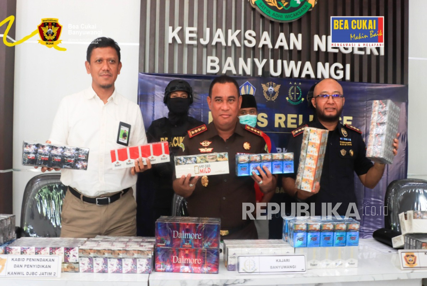 Bea Cukai dan Aparat Tangani Kasus Rokok Ilegal di Banyuwangi