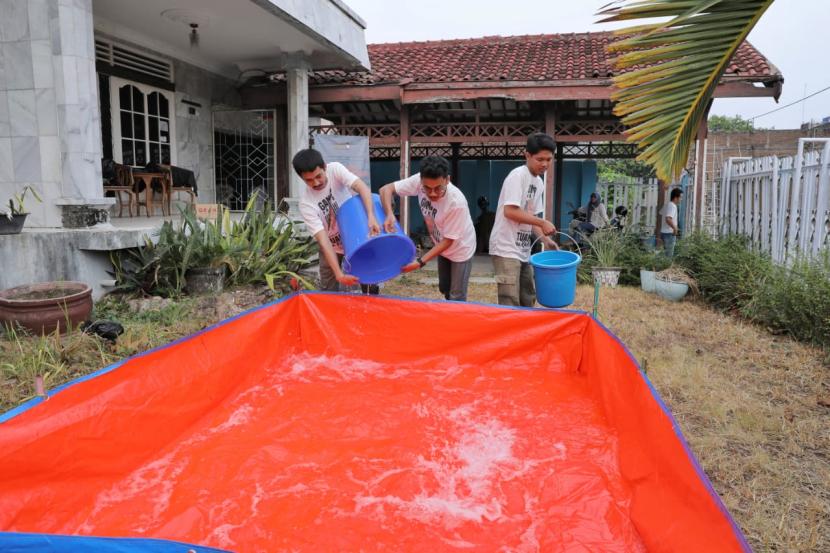 Kolam bioflok untuk budidaya nila bagi warga di Kelurahan Sidodadi, Kecamatan Kedaton, Kota Bandar Lampung, Provinsi Lampung. 