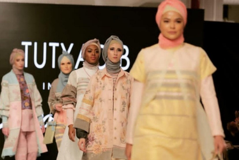 Koleksi busana Tuty Adib di New York Fashion Week 2019