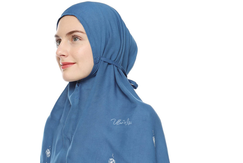 Koleksi hijab eco fashion jenama Ulur Wiji. 