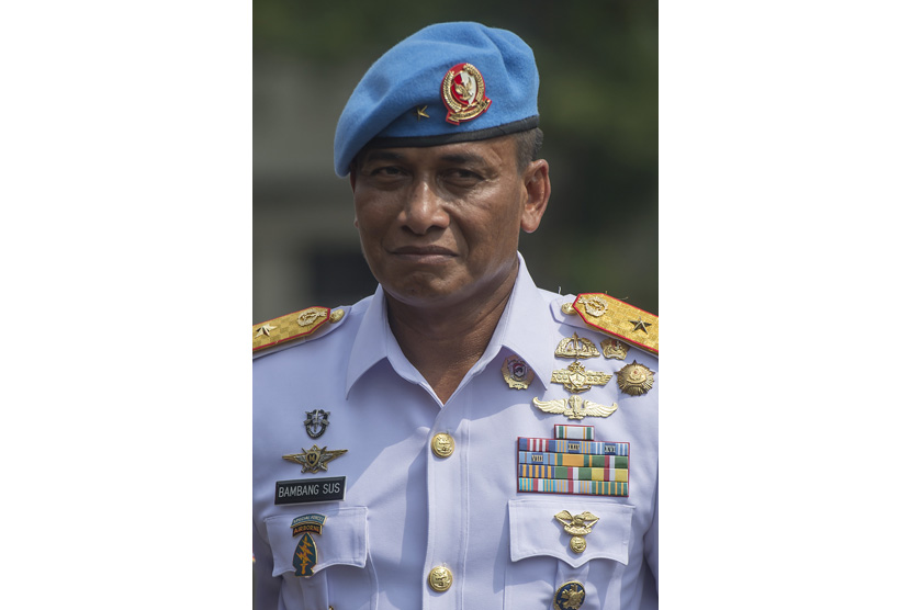 Komandan Paspampres Brigjen TNI (Mar) Bambang Suswantono mengikuti Upacara Serah Terima Jabatan di Markas Komando Paspampres, Tanah Abang, Jakarta, Rabu (25/5). 