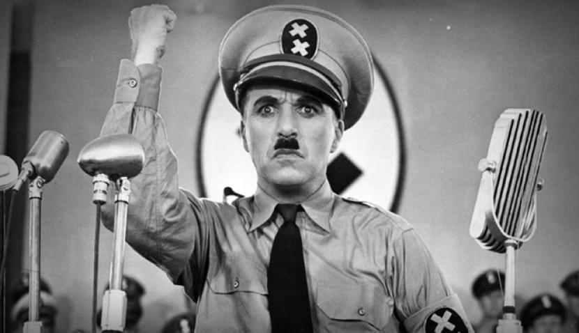Komedian Iegendaris nggris Charlie Chaplien, memerankan Hitler.