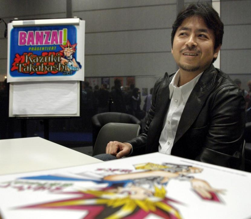 Komikus Jepang yang terkenal dengan karyanya, Yu-Gi-Oh!, Kazuki Takahashi saat hadir di Pameran Buku Leipzig, 19 Maret 2005. 