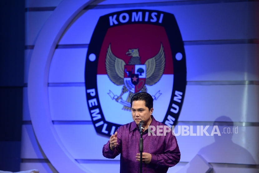 Komisaris Jak TV Erick Thohir memberikan sambutan saat peluncuran Jumpa Calon Pemimpin Jakarta di Studio Jak TV, Jakarta, Jumat (21/10) malam.