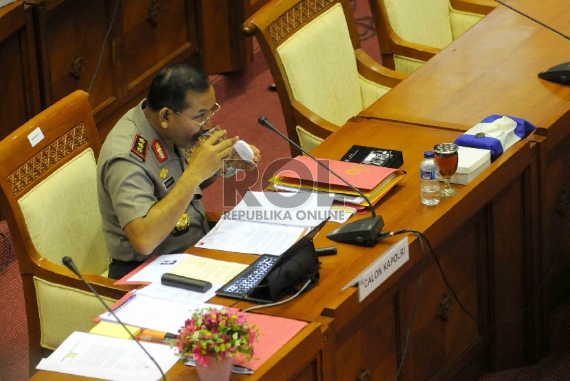 Komisaris Jenderal Badrodin Haiti menjalani uji kelayakan dan kepatutan calon Kepala Polri (Kapolri) di Komisi III DPR RI, Jakarta, Kamis (16/4) (Republika/Agung Supriyanto).