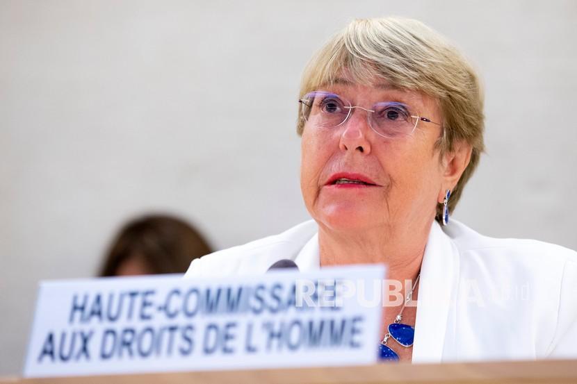 Komisaris Tinggi PBB untuk Hak Asasi Manusia Michelle Bachelet berpidato di sesi khusus Dewan Hak Asasi Manusia tentang situasi di Afghanistan di markas besar Perserikatan Bangsa-Bangsa Eropa di Jenewa, Swiss, Selasa, 24 Agustus 2021.
