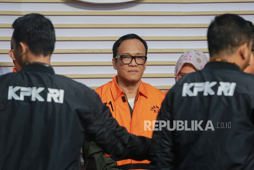 Komisi Pemberantasan Korupsi (KPK) resmi menetapkan Wamenaker Immanuel Ebenezer alias Noel sebagai tersangka.