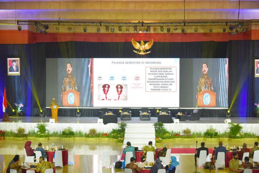 Komisi Pemilihan Umum (KPU) Republik Indonesia (RI) menyatakan, pelaksanaan pilkada itu harus yang dibarengi dengan penerapan protokol Covid-19 yang ketat.