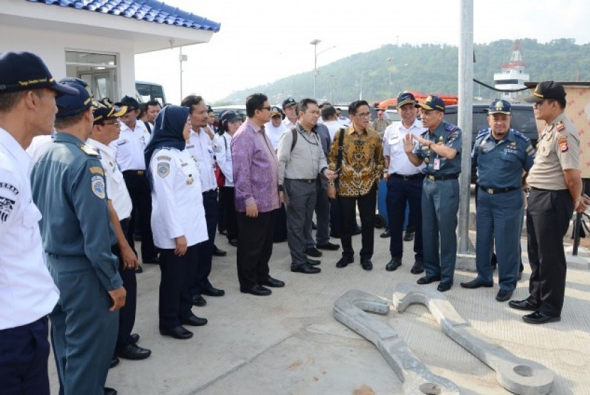 Komisi V DPR RI meninjau meninjau Bandara Radin Inten II dan Pelabuhan Bakauheni di Lampung