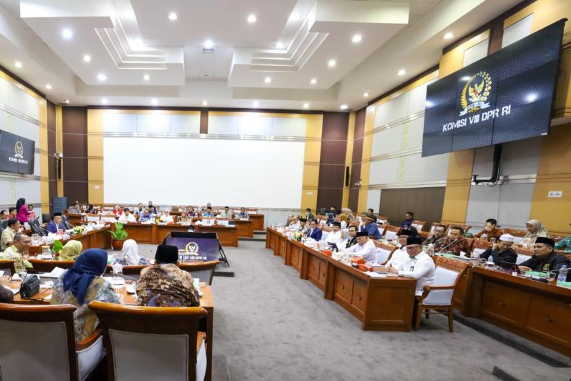 Komisi VIII Dewan Perwakilan Rakyat (DPR) RI mengapresiasi Badan Amil Zakat Nasional (BAZNAS) terkait pengumpulan zakat, infak, sedekah (ZIS) hingga triwulan III tahun 2024 yang telah mencapai Rp 28,7 triliun secara nasional.