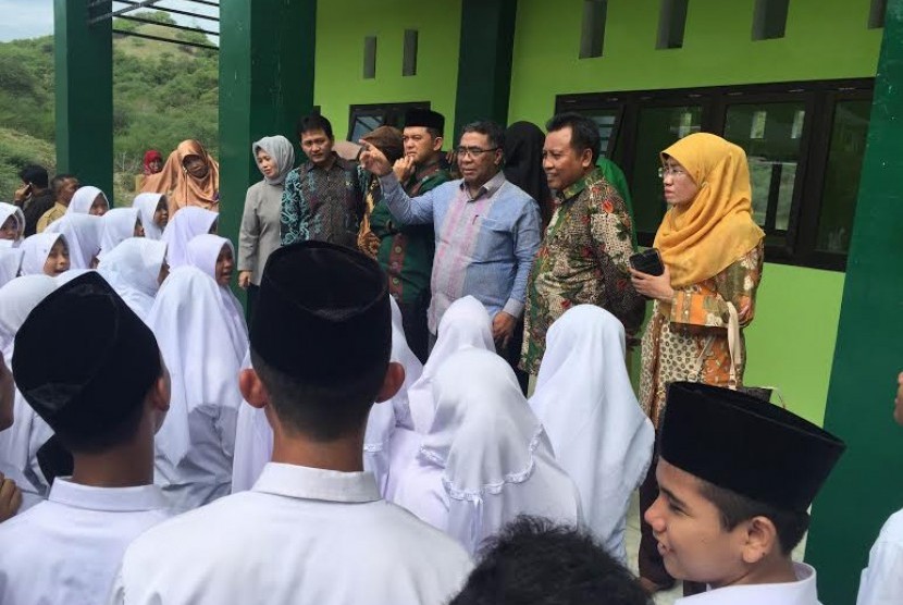 Komisi VIII DPR meninjau Sekolah Madrasah Aliyah Negeri Insan Cendekia (MAN IC), di Kecamatan Palu Utara, Kota Palu.
