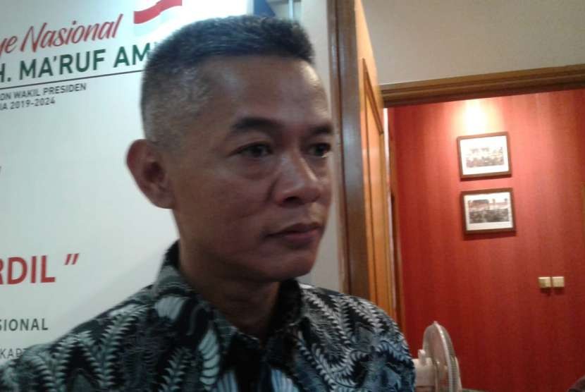 Komisioner KPU Wahyu Setiawan di Posko Cemara, Menteng, Jakarta Pusat, Selasa (18/9).