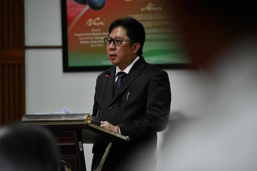 Komite BPH Migas Ahmad Rizal Ahmad Rizal raih gelar Doktoral Universitas Padjadjaran dengan predikat cum laude.