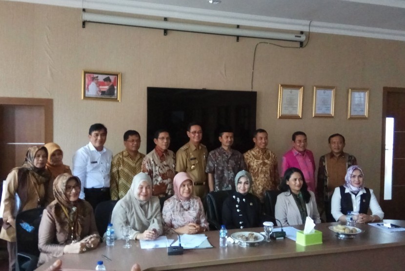 Komite II DPD RI melakukan pengawasan terkait UU Ketahanan Pangan, di Makasar Sulawesi Selatan, Senin (20/11). 