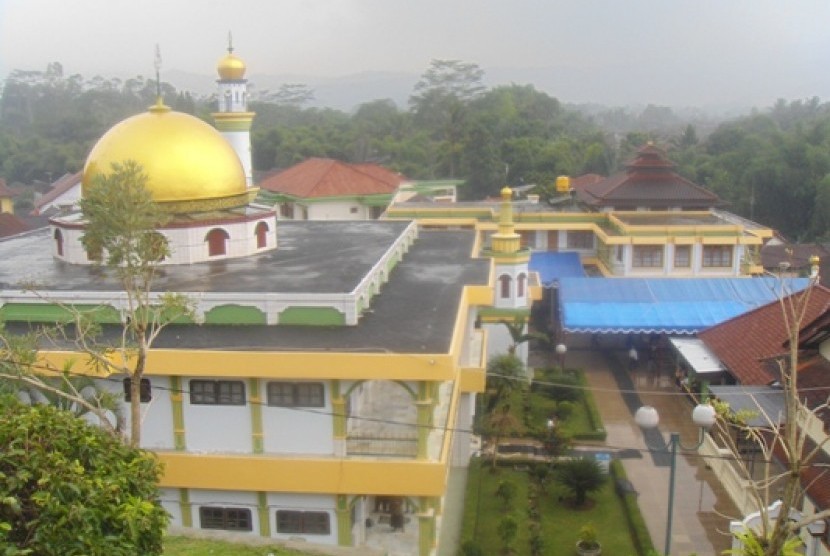 Kompleks Pesantren Suryalaya Tasikmalaya Jawa Barat