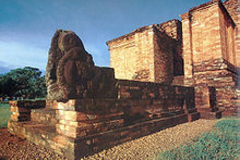 Kompleks situs arkeologi Muaro Jambi.