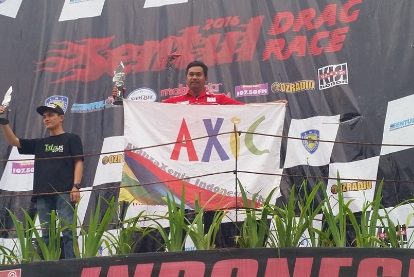 Komunitas AvanzaXenia Club Indonesia meraih hasil maksimal di ajang drag race seri ke-3 di Sentul, Jawa Barat
