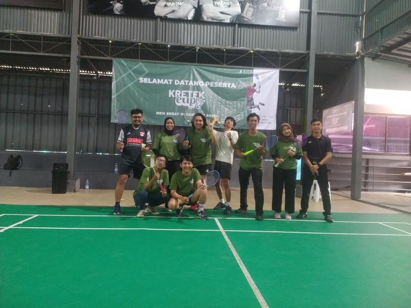  Komunitas Kretek bersama Komite Pelestarian Nasional Kretek (KNPK) menggelar turnamen bulutangkis bertajuk Kretek Cup pada 30-31 Mei 2023 di Yogyakarta.