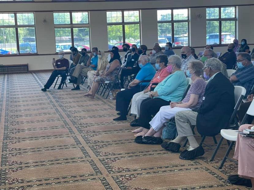 Komunitas Muslim di Rockford, Illinois, Amerika Serikat menggelar program open house bagi masyarakat umum