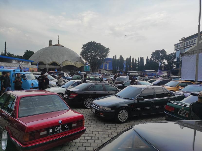 Komunitas otomotif Wahon menggelar pameran menggandeng Bapenda Jabar