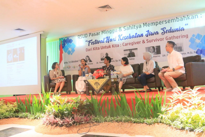 Komunitas Sahitya bersama RSUD Pasar Minggu gelar workshop memperingati Hari Kesehatan Jiwa Sedunia.