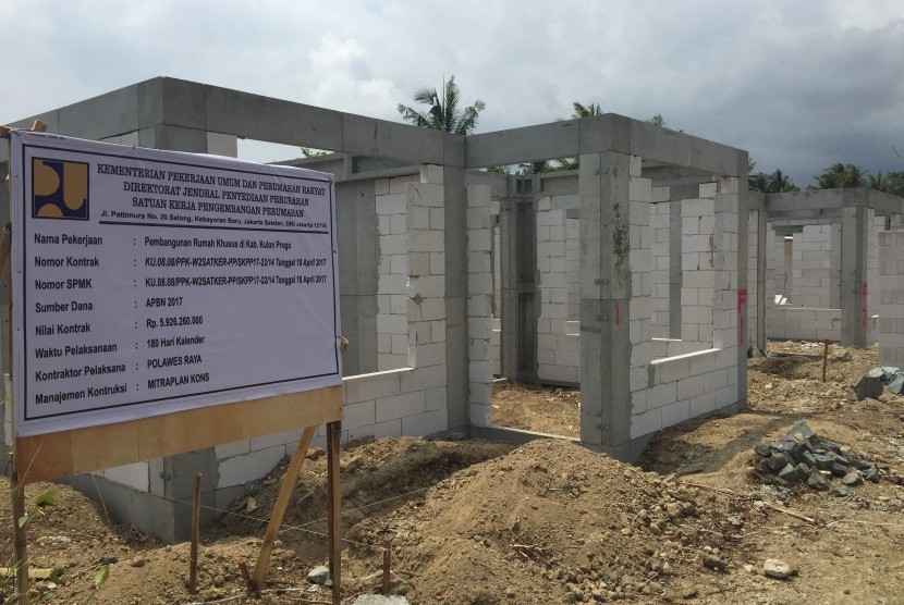 Kondisi bangunan yang jadi tempat relokasi warga yang terkena dampak pembangunan Bandara New Yogyakarta International Airport (NYIA) Kulonprogo, Selasa (25/9).