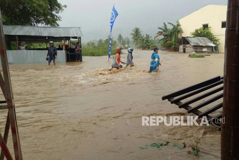 Banjir di Kabupaten Mamuju, Sulawesi Barat. (ilustrasi)