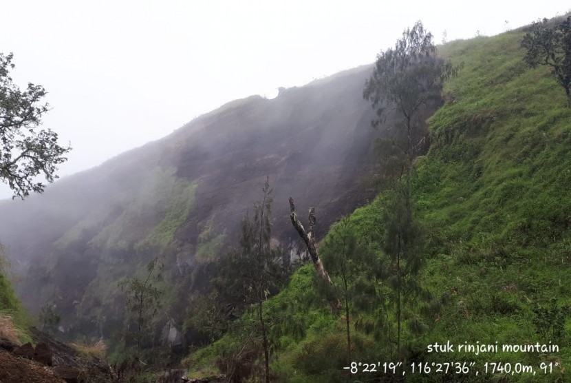 Kondisi Gunung Rinjani saat tim gabungan melakukan survei lapangan pada Sabtu (16/3).