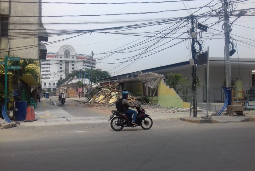 Kondisi PAUD Tunas Bina, Tamansari, Jakarta Barat pasca digusur oleh Satpol PP DKI Jakarta, Jumat (19/10). 