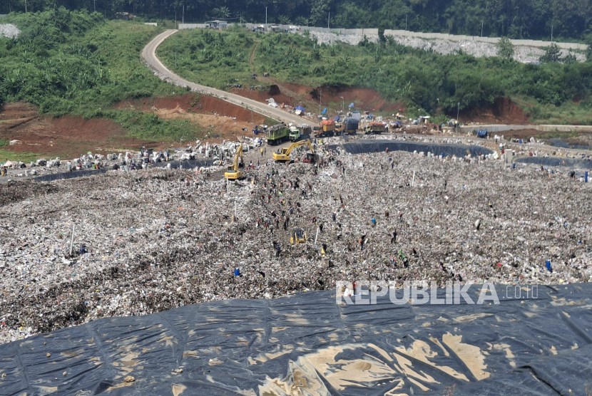Kondisi Pengelolaan Sampah di Zona 5 TPA Sarimukti, Kabupaten Bandung Barat.