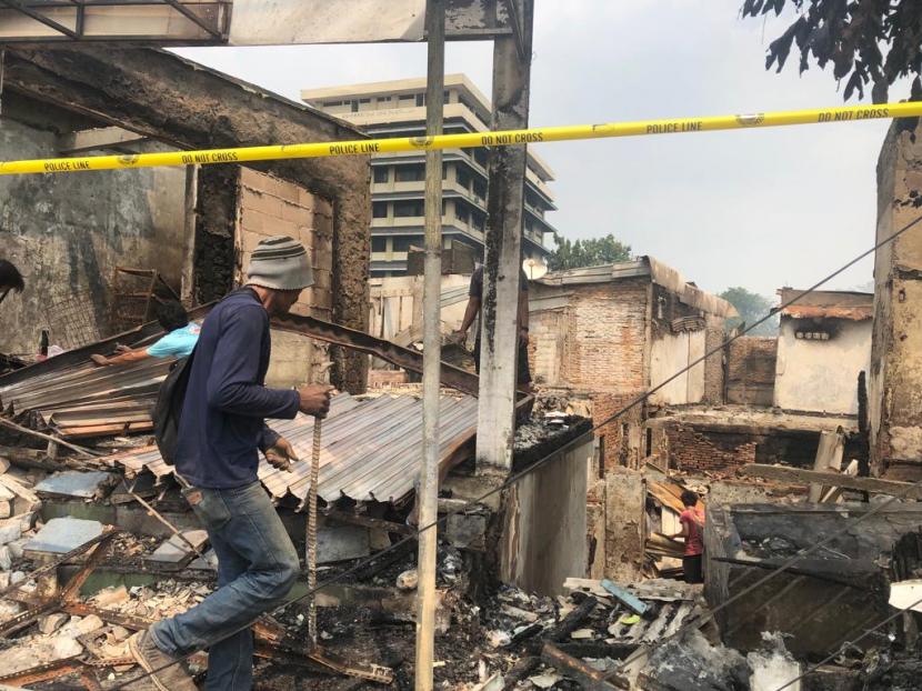 kondisi permukiman warga korban kebakaran kawasan Pasar Gembrong, Jakarta Timur. Senin (25/4/2022). 