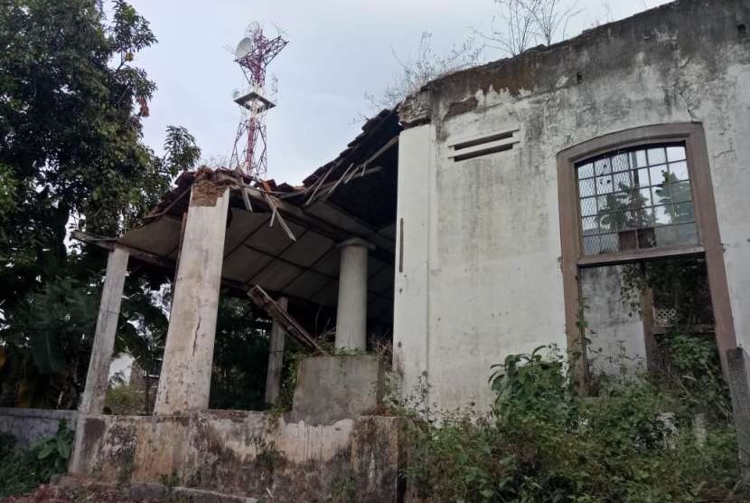 Kondisi Rumah Cimanggis di Komplek Tower RRI, Cimanggis, Depok, Jawa Barat, Senin (1/10).