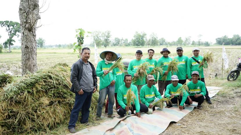 Kondisi tersebut menginisiasi LMI untuk memberi pendampingan dan bantuan modal kepada petani di sana melalui program Pertanian Nusantara.