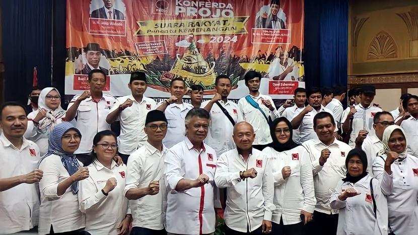 Konferensi Daerah (Konferda) DPD Projo Jabar memutuskan mengusulkan Prabowo Subianto-Airlangga Hartarto sebagai bakal capres-cawapres 2024, di Bandung, pada Ahad (9/7/2023).