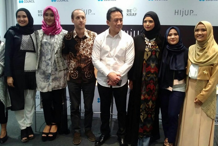 Konferensi pers berangkatnya lima desainer Indonesia akan bertolak ke London, Inggris, dan berpartisipasi dalam London Fashion Week.
