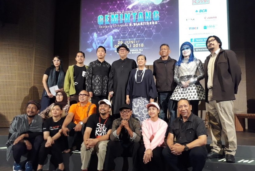 Konferensi pers dan cuplikan pementasan Gemintang, produksi ke-153 Teater Koma yang akan digelar di Graha Bhakti Budaya Taman Ismail Marzuki, Jakarta, 29 Juni sampai 8 Juli 2018.