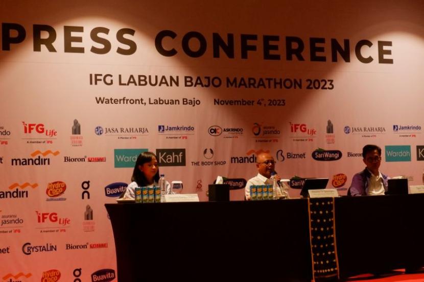 Konferensi Pers IFG Labuan Bajo Marathon 2023 di Labuan Bajo, Manggarai Barat, NTT, Jumat (3/11/2023).