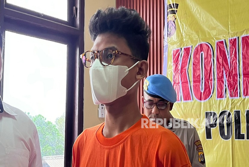 Konferensi pers kasus penggelapan yang dirilis oleh Polsek Mergangsan, Selasa (30/9/2025).