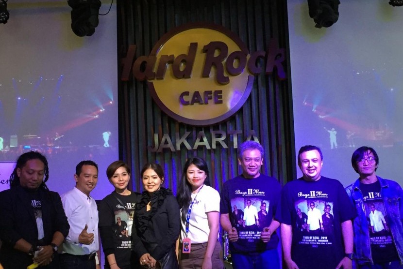Konferensi pers konser Boyz II Men di Hard Rock Cafe Pasific Place, Jakarta, Selasa (29/10). 