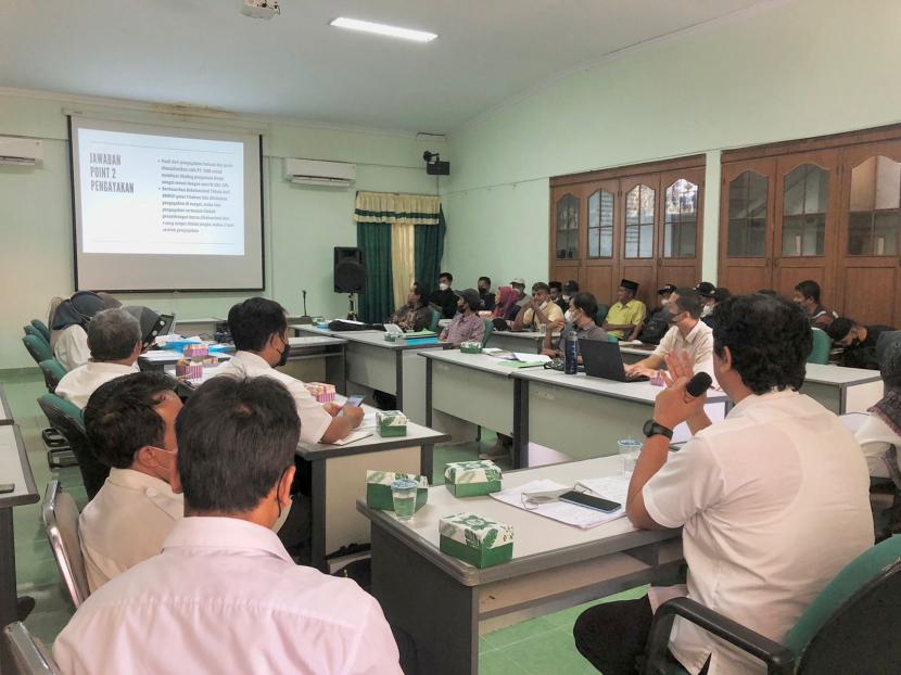 Konferensi pers Mengungkap Pelanggaran Tambang Pasir Kali Progo yang digelar Forum Paguyuban Masyarakat Kali Progo (PMKP) di Kantor Dinas Lingkungan Hidup dan Kehutanan (DLHK) Provinsi DIY, Rabu (14/9/2022).