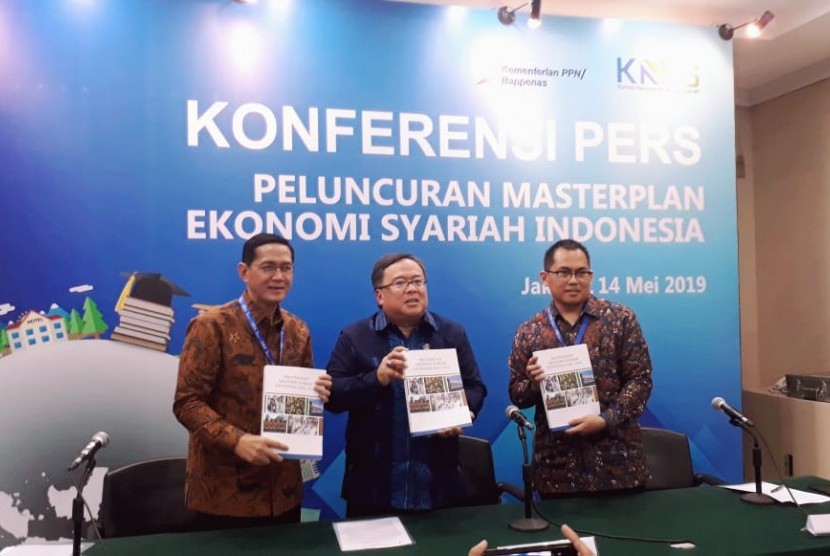 Konferensi pers peluncuran Masterplan Ekonomi Syariah Indonesia, Selasa (14/5).