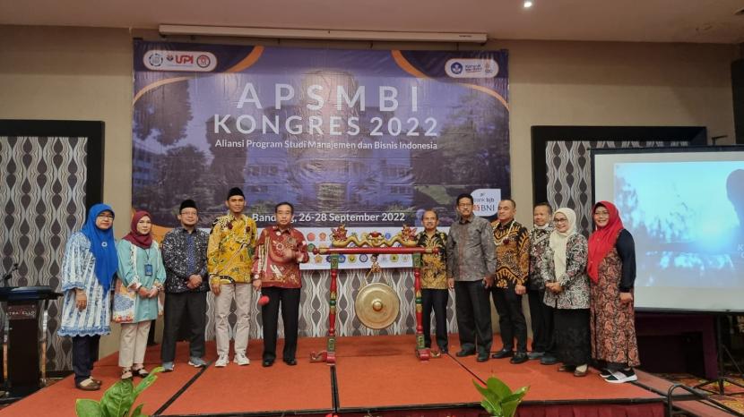 Kongres Aliansi Program Studi Manajemen dan Bisnis Indonesia (APSMBI) digelar di Bandung.