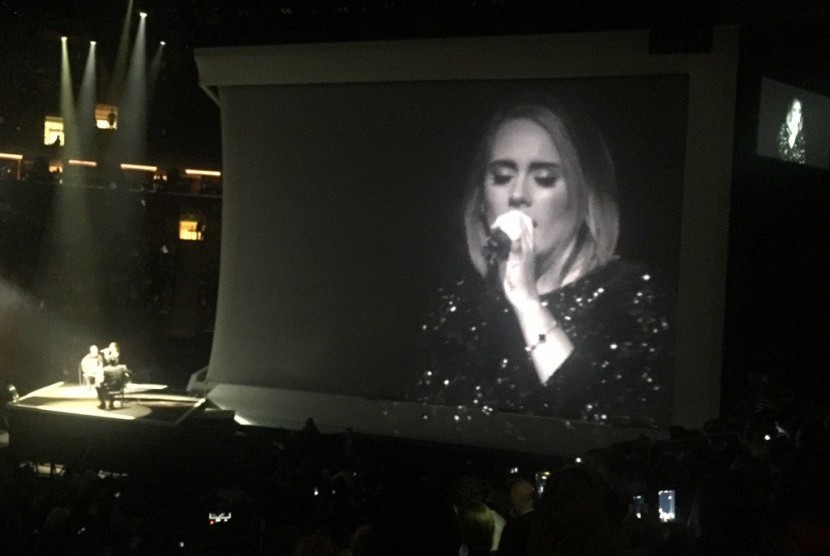 Konser Adele untuk Brangelina