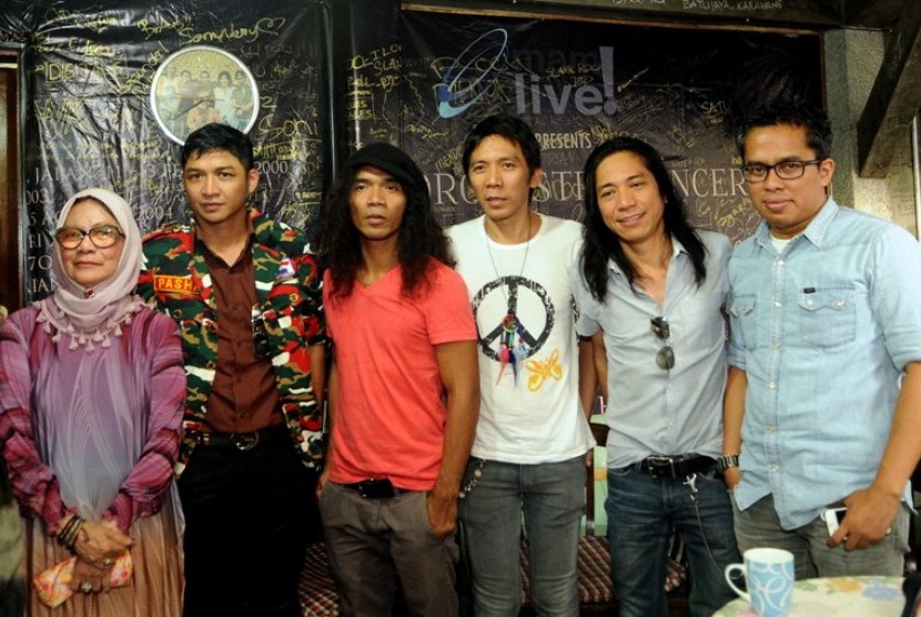 Konser Amal Slank bersama musisi lain yang digelar KOIN