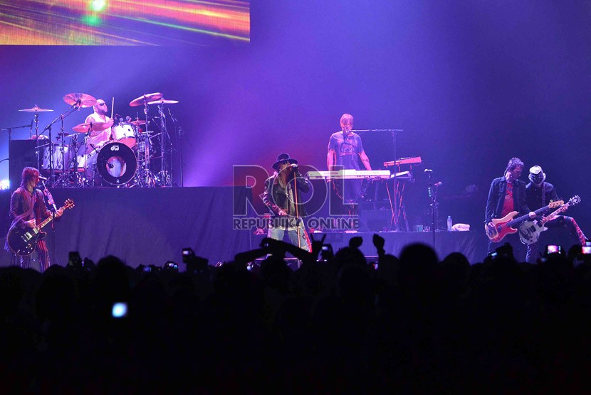 Guns N' Roses performs at MEIS Ancol, Jakarta. (File photo)