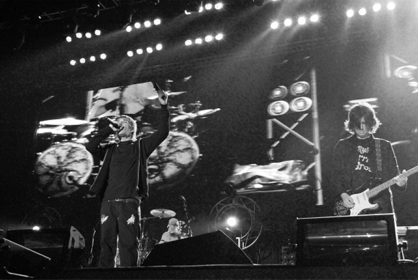 Konser The Stone Roses, di Lapangan D, Senayan, Jakarta, Sabtu (23/2) malam