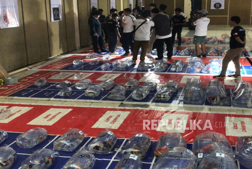 Kontes Ikan Koi Zen Nippon Airinkai (ZNA) Bandung Chapter 2025-2026 diikuti ratusan pemilik ikan koi