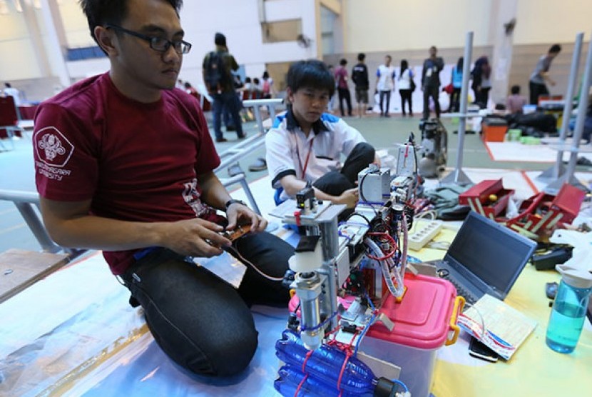 Kontes robot tingkat regional 2014