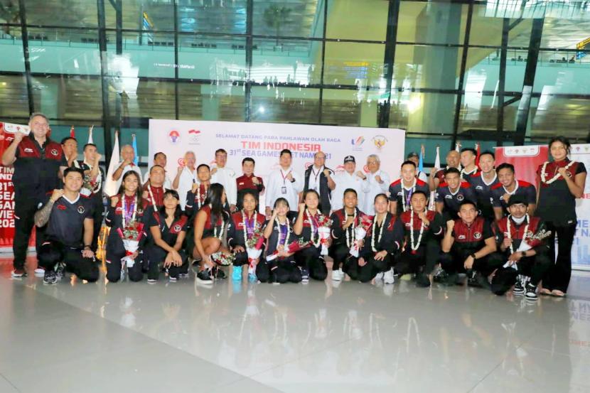 Kontingen cabor renang Indonesia untuk SEA Games 2021 Vietnam.